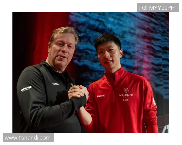 足球明星纷纷入驻抖音账号展现个人魅力与球场风采引发粉丝热议