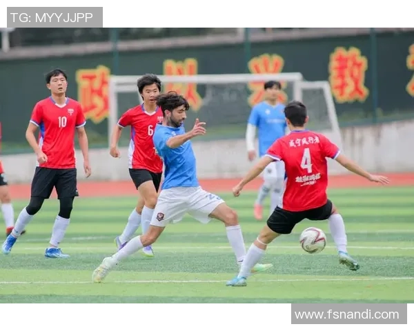 足球明星齐聚哈尔滨激情对决引领冬季足球热潮