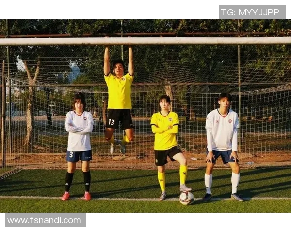 探秘当今足坛最年轻足球明星的崛起与未来潜力